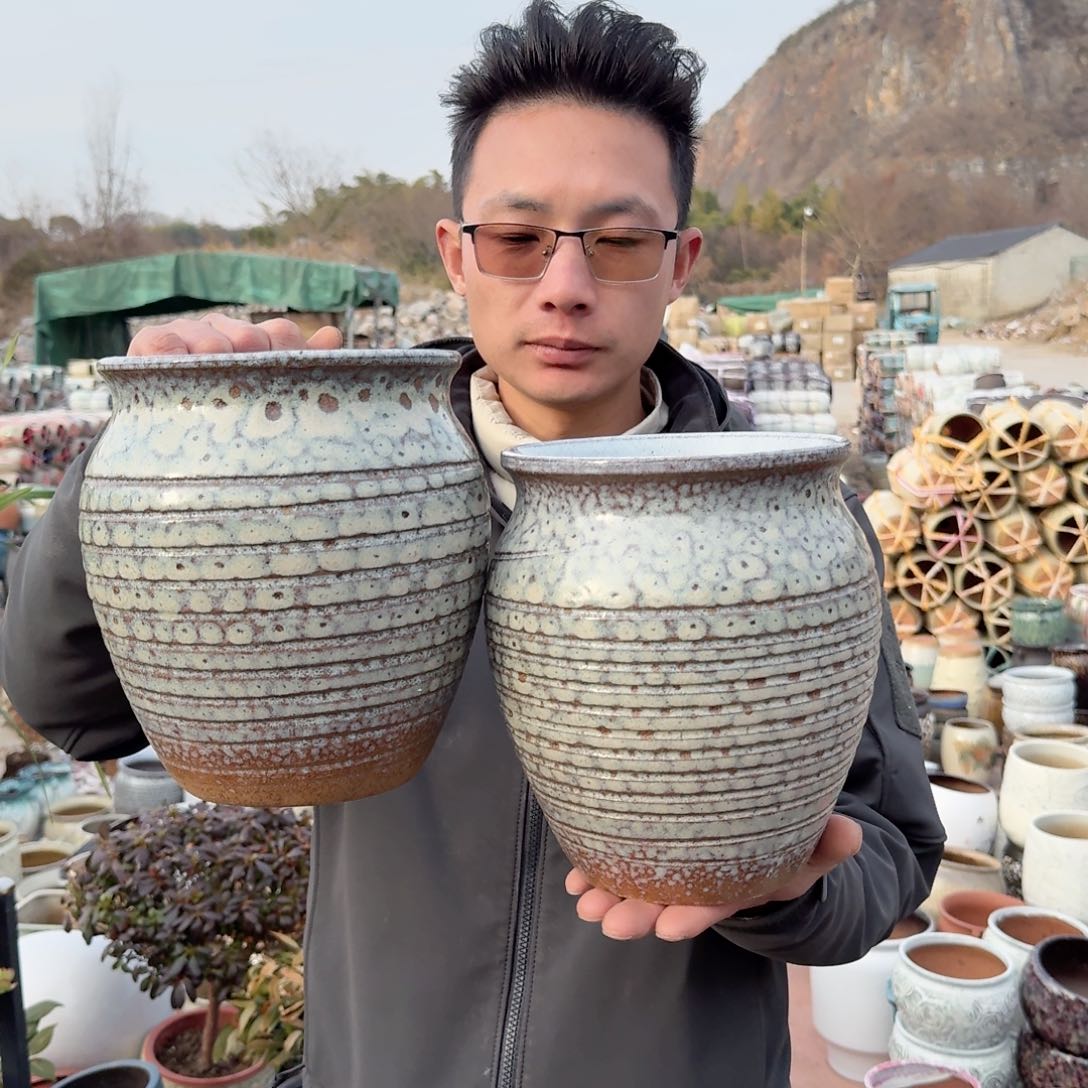 紫砂花盆口17高22（A01两个