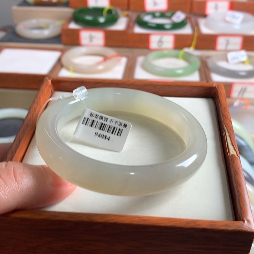 【闪购商品】和田玉未镶嵌手镯57