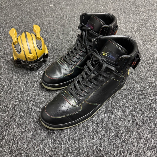 95新 LouisVuitton/路易威登 /42码/霓虹刺绣高帮板鞋/公价6800/