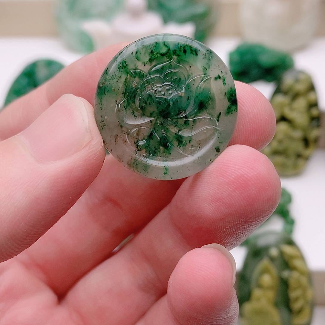 独山玉吊坠未镶嵌