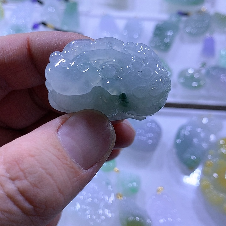 翡翠颈饰未镶嵌天然翡翠A货吊坠