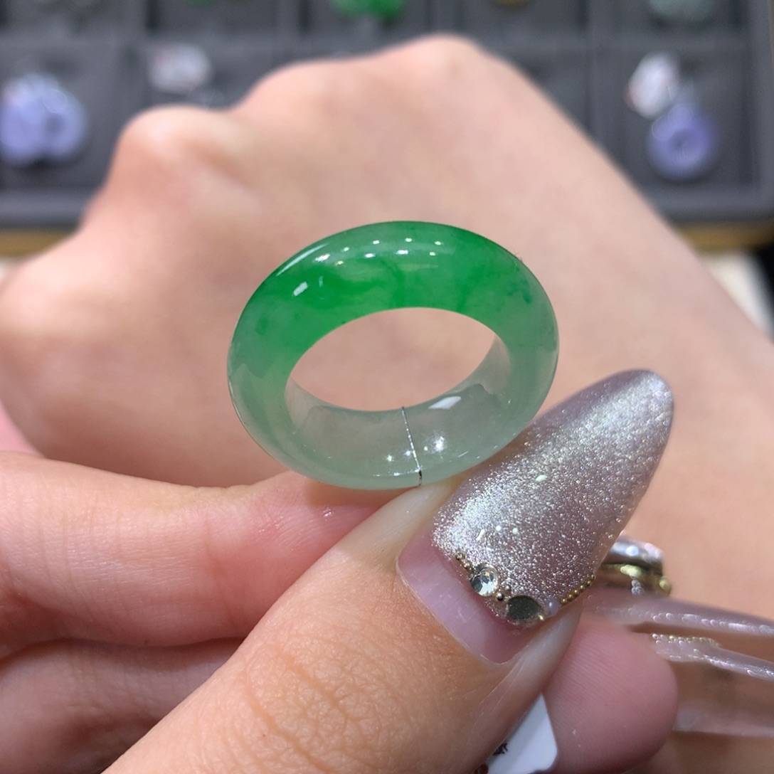 翡翠戒指未镶嵌11半山半水