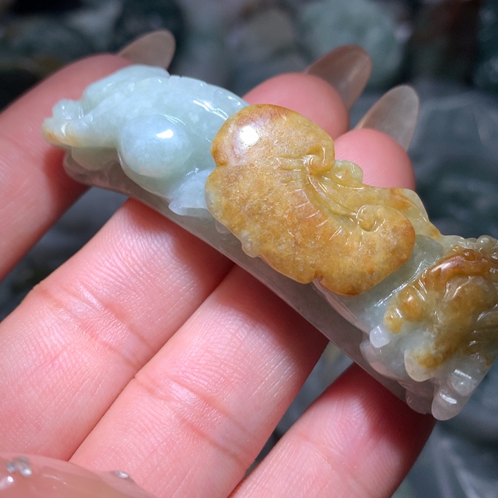 翡翠未镶嵌颈饰保真天然A货翡翠