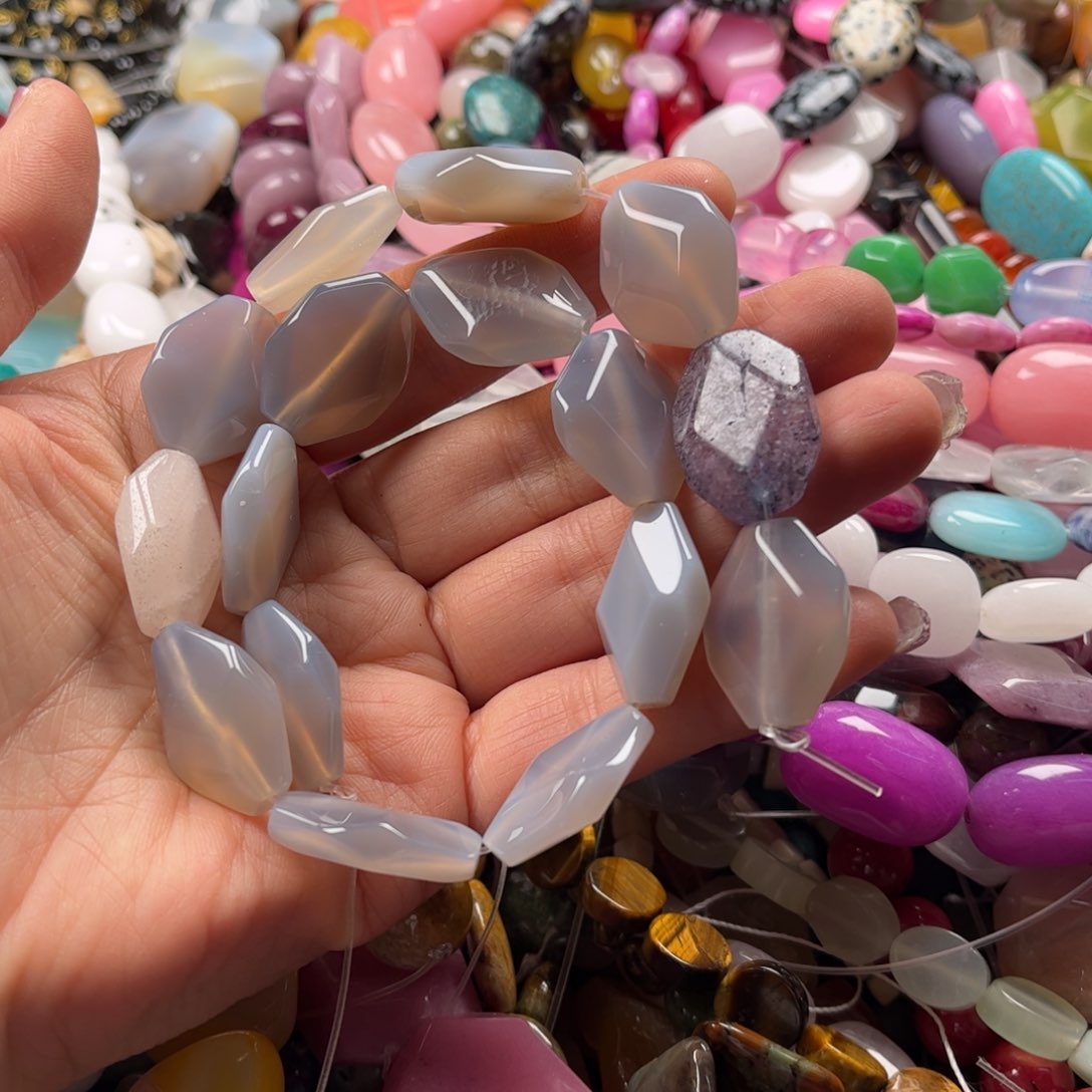 石英质玉珠宝奇石未镶嵌图