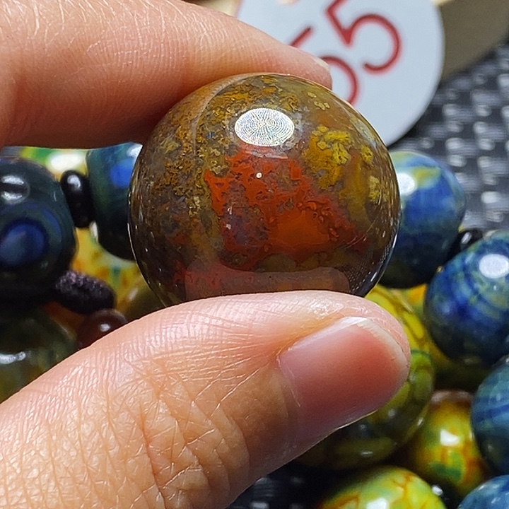 岁***者玛瑙/玉髓未镶嵌颈饰