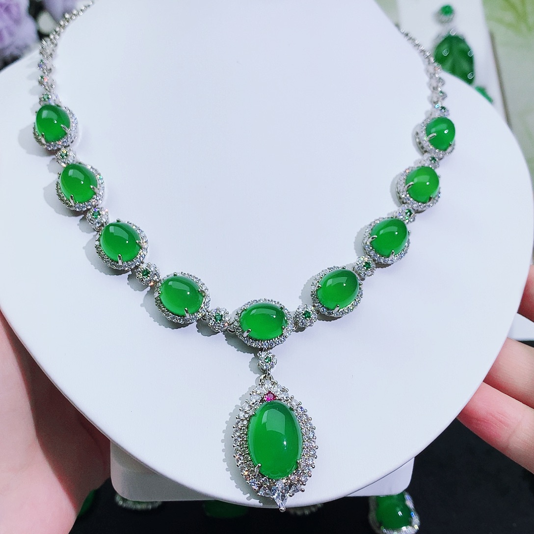 吊***多玛瑙/玉髓戒指未镶嵌纯天然珠宝玉石精美鸽子蛋满钻项链银