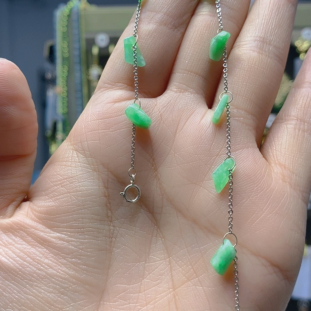 颈饰未镶嵌翡翠翡翠