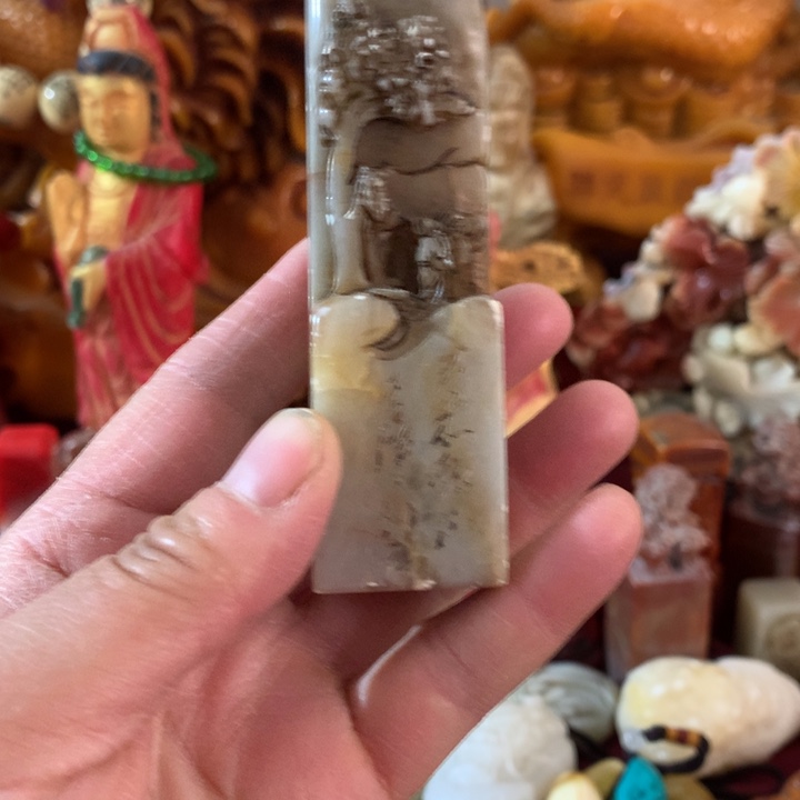 石材摆件的时候还会出现