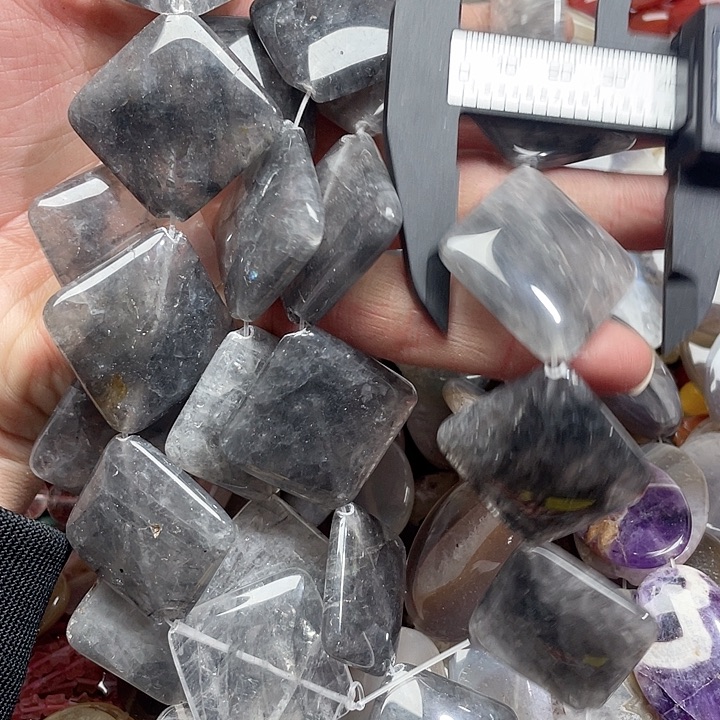 玛瑙/玉髓珠宝半成品未镶嵌一条38mm灰水晶