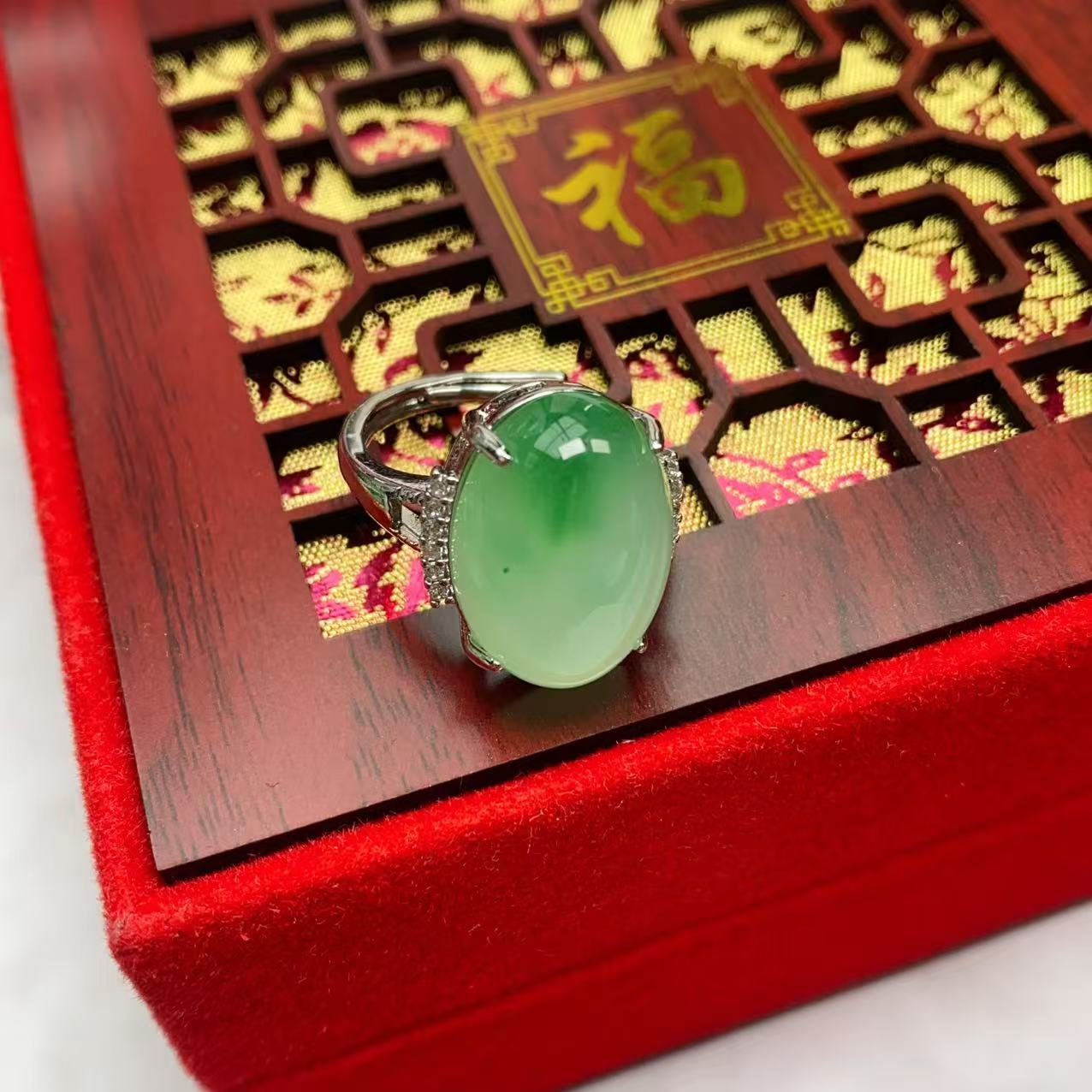 [石矿]A130冰绿花蛋面戒指