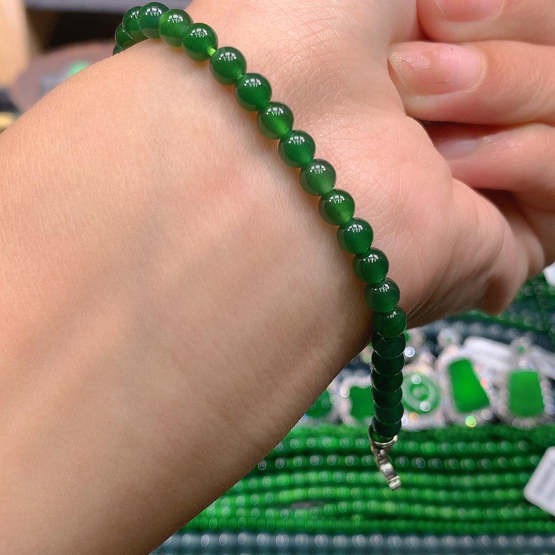 翡翠戒指未镶嵌天然翡翠