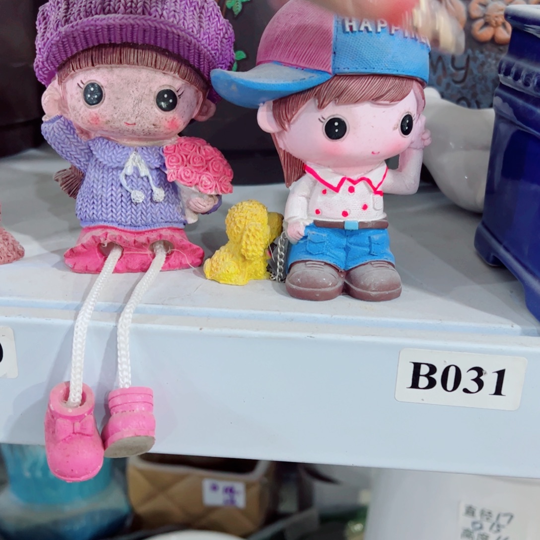 有孔，陶瓷花盆满10米包邮发货。