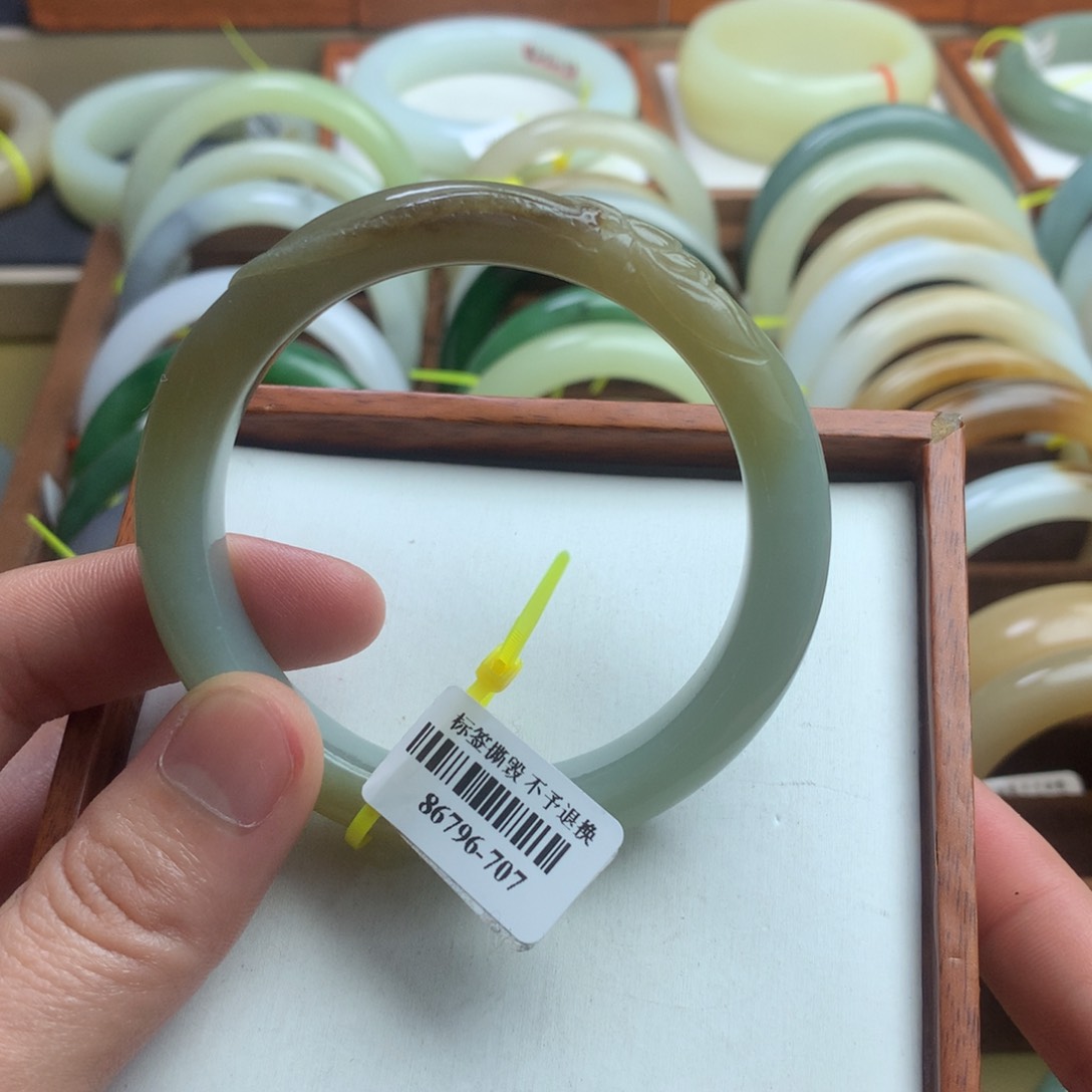 和田玉手镯未镶嵌55