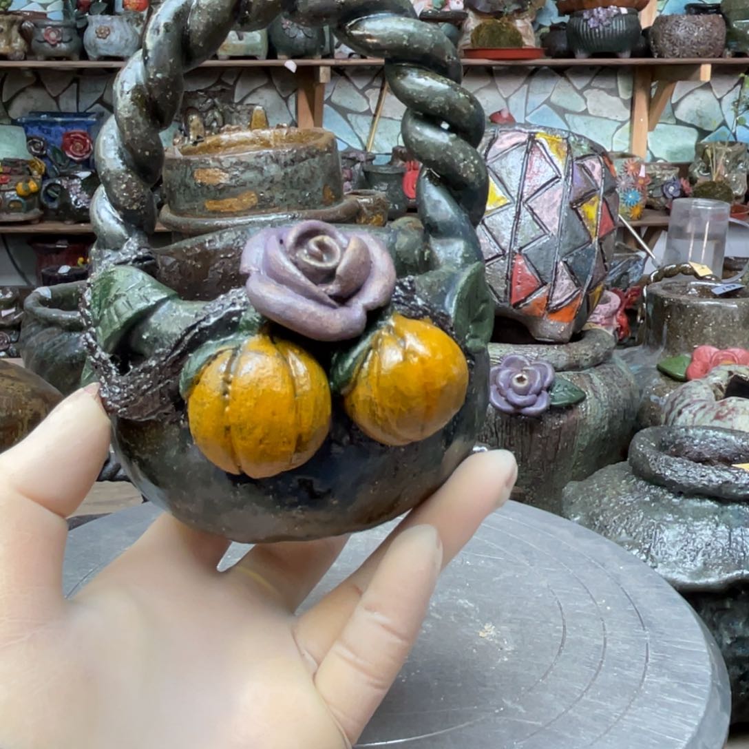 红陶粗砂陶瓷花盆