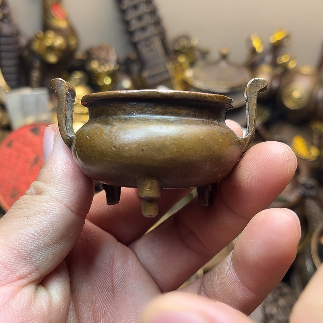 精美铜器工艺品等