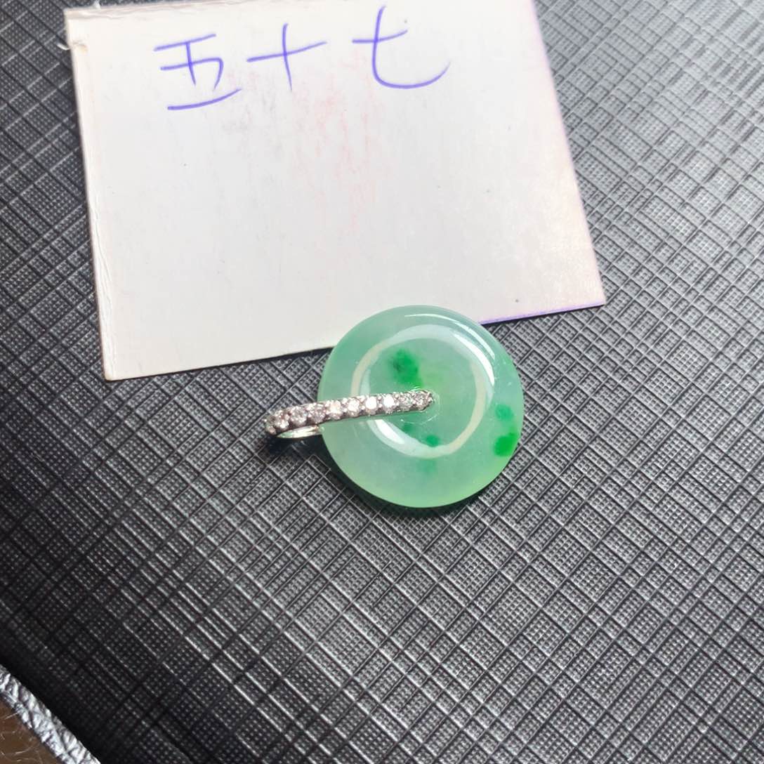 颈饰18K金镶嵌翡翠翡翠