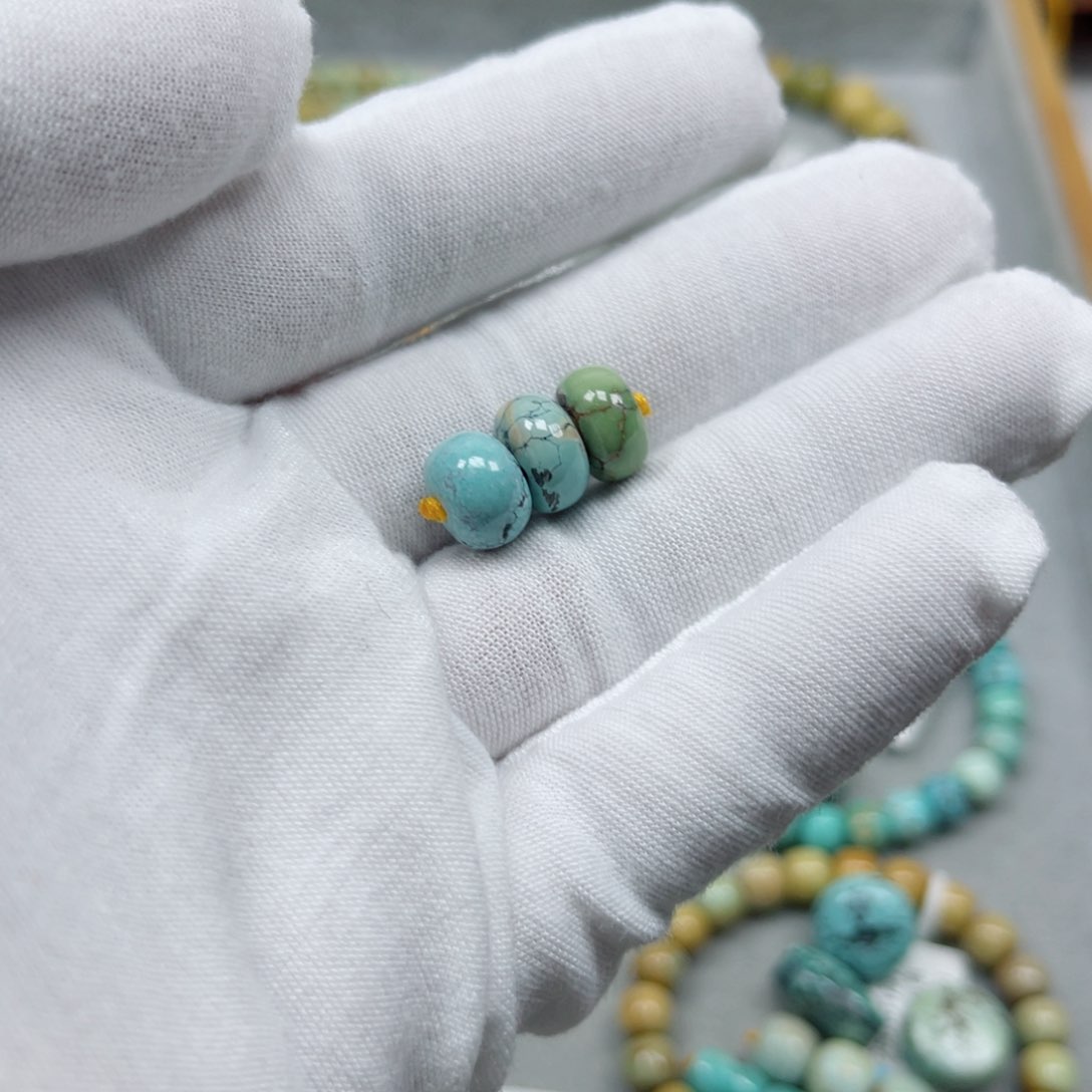 绿松石未镶嵌挂件