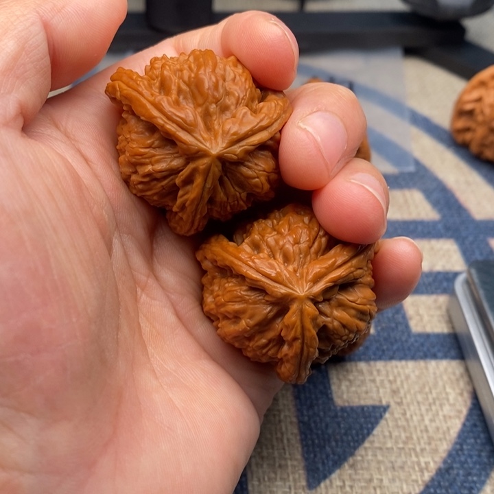 吊坠文玩核桃C***F三棱