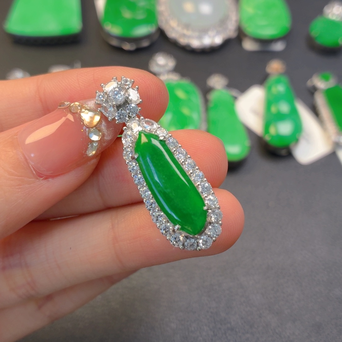 翡翠银S925镶嵌颈饰