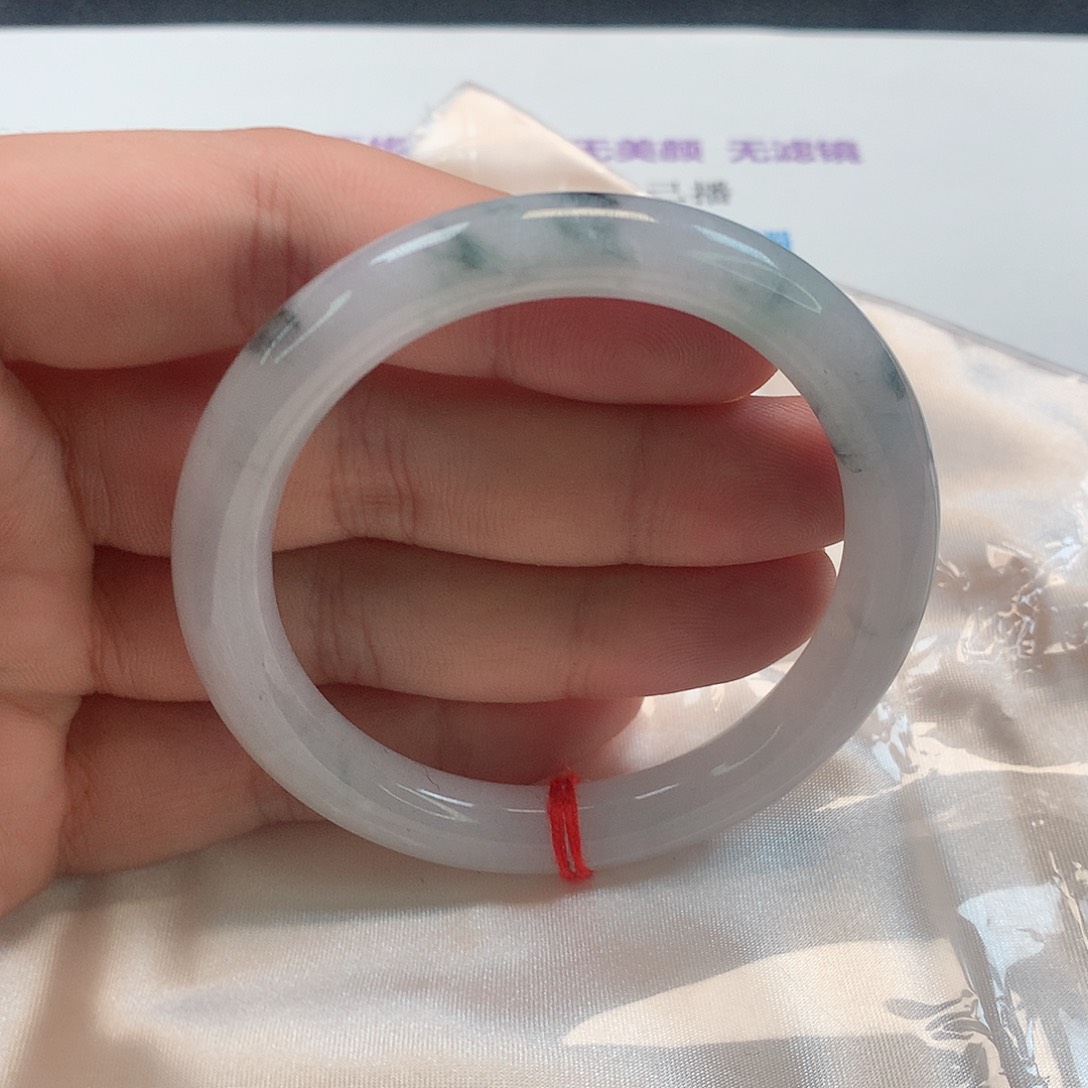 翡翠手镯（圆镯）未镶嵌300号