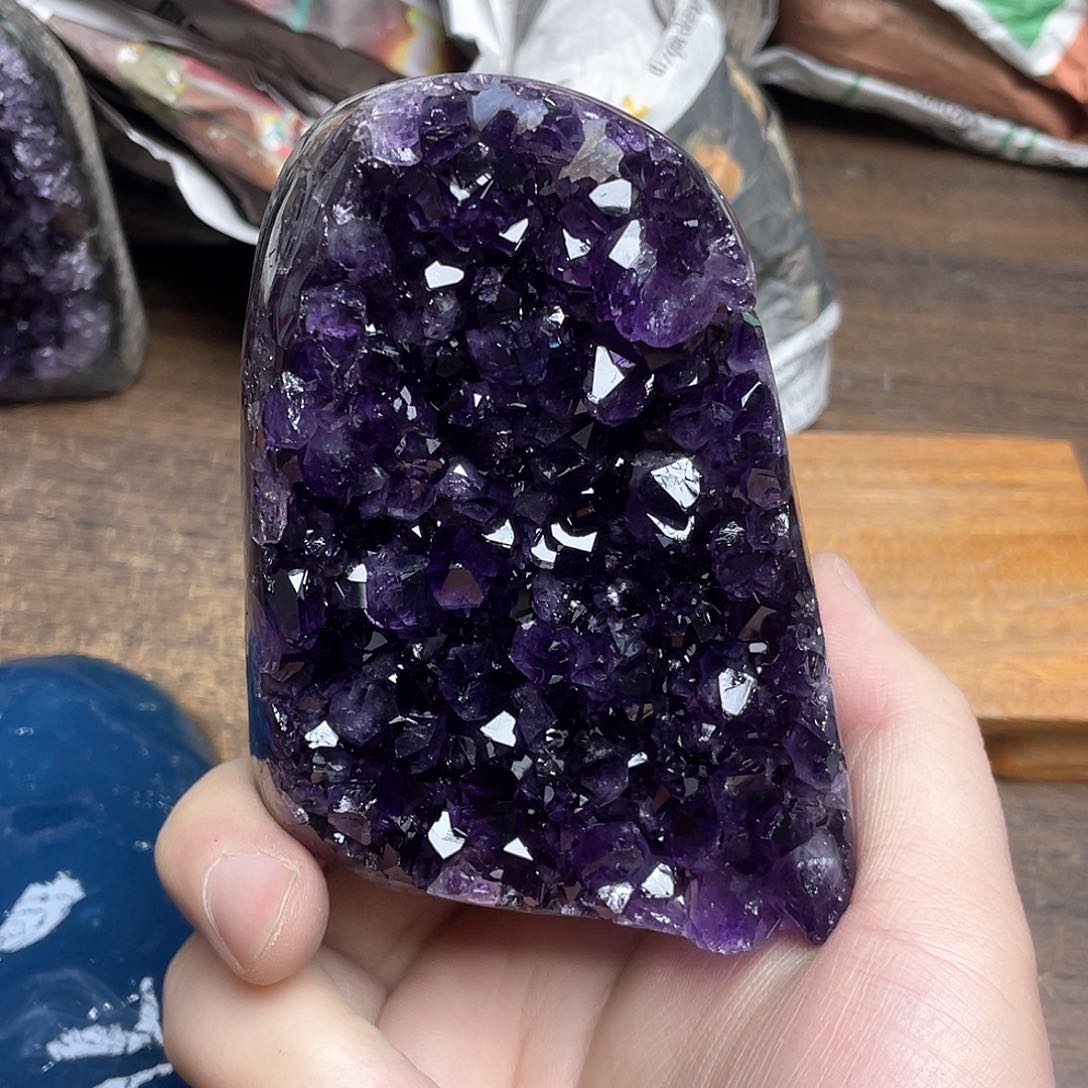 紫晶大型摆件（非配饰）未镶嵌