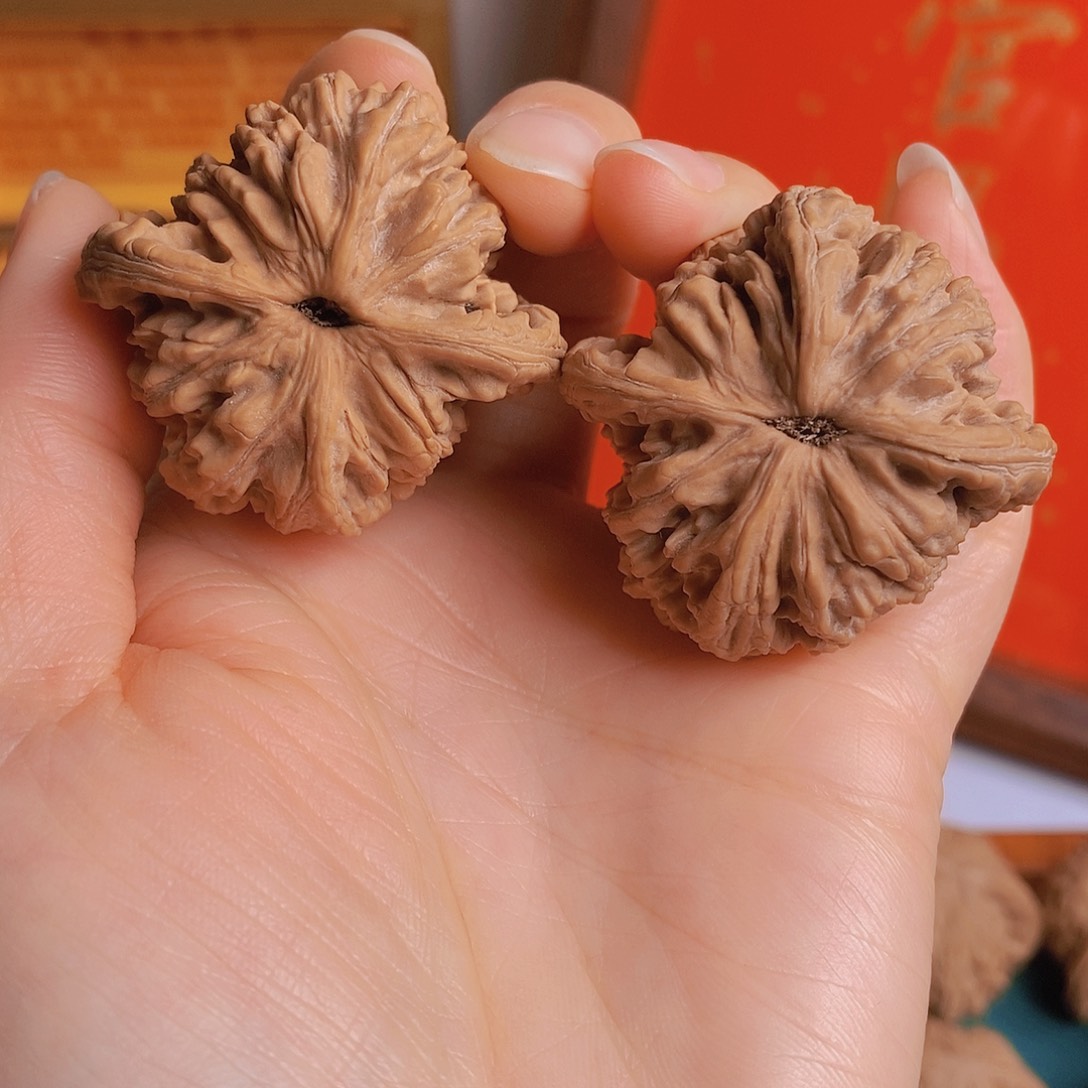 文玩核桃吊坠酒****店麦虎