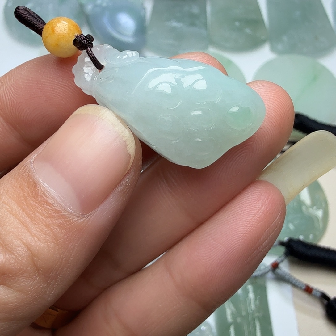 翡翠未镶嵌颈饰天然缅甸翡翠A货冰种