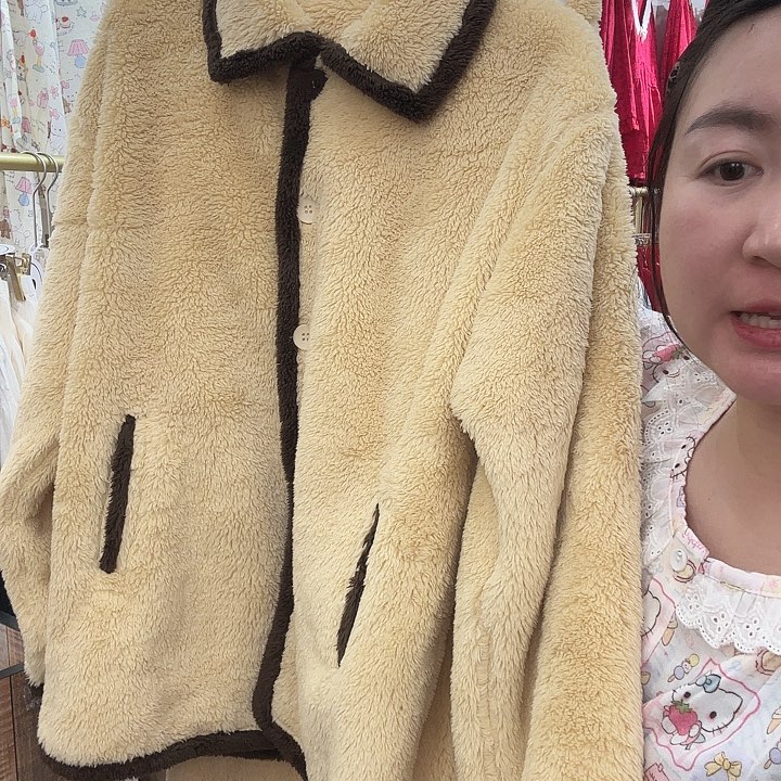 三醋酯纤维撞色开衫绒均码