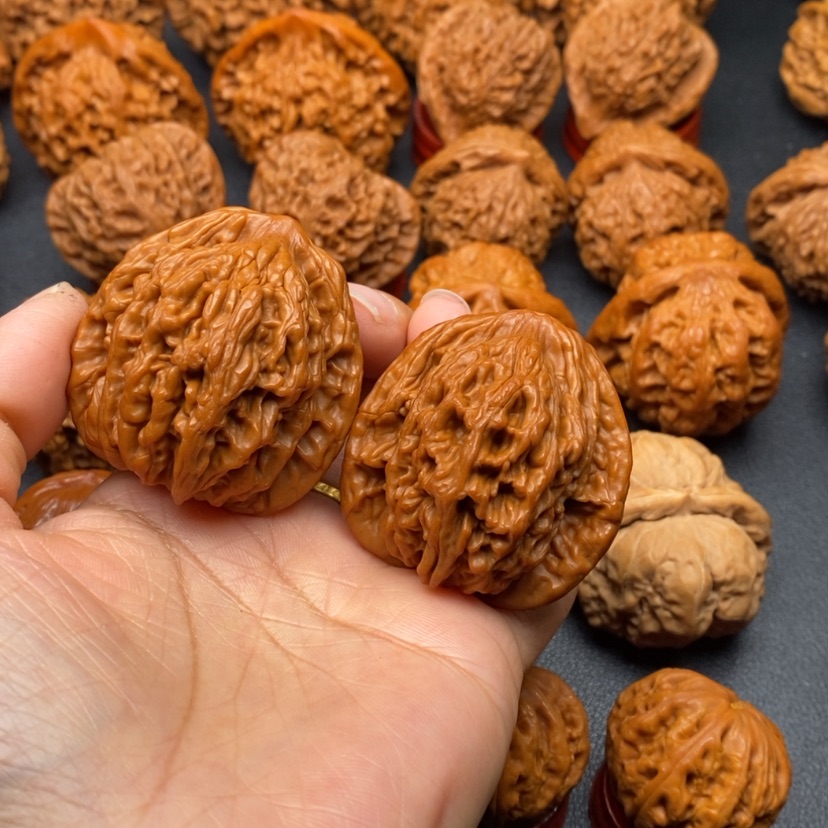 【闪购商品】文玩核桃把件43虎头