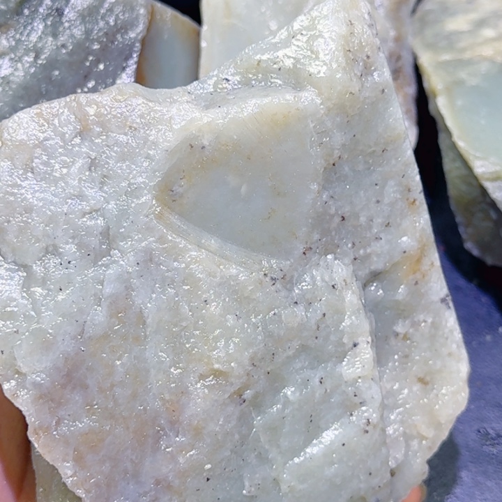 和田玉未镶嵌珠宝半成品