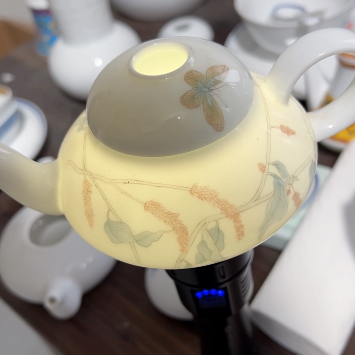 杯手绘大球泥茶壶一个