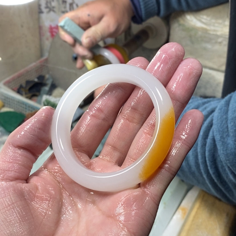 【闪购商品】石英质玉（天山翠）手镯未镶嵌吃**苗定制手镯