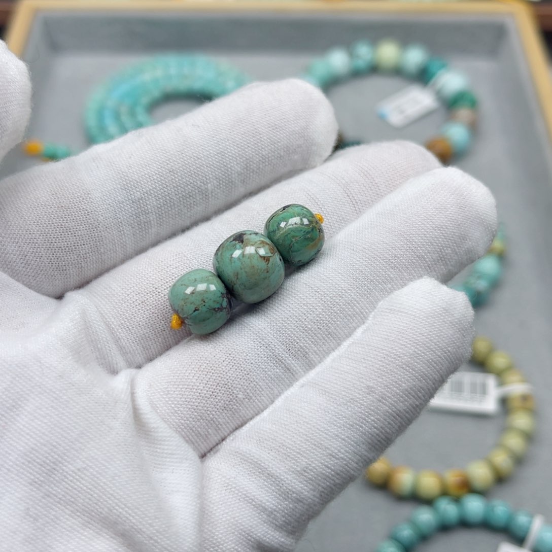 绿松石未镶嵌挂件