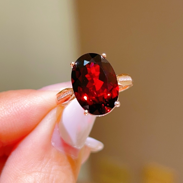 7ct 18k玫瑰金石榴石戒指 3088