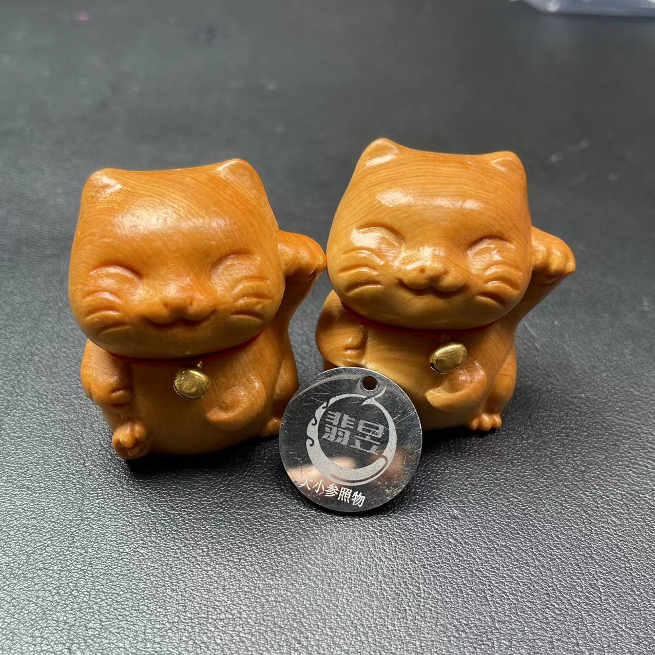 36972T16-4N22-崖柏小猫把件-/约47*42*34*/-多样性/发其一-