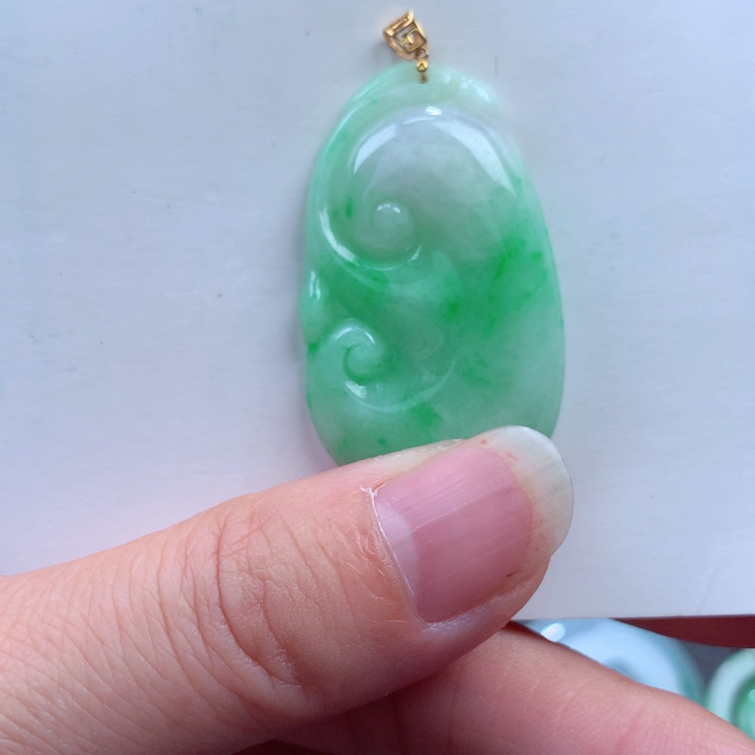 翡翠吊坠(不含链)18K金镶嵌