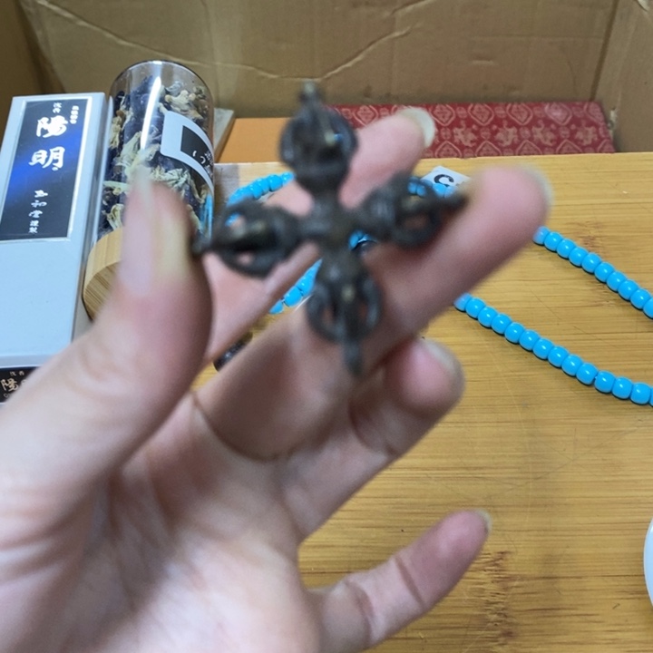 瓷片哈中古工艺品一件