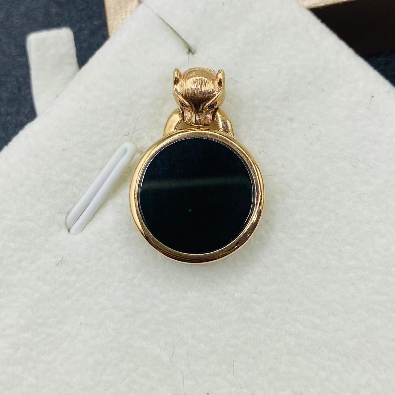 杨教授珠宝18K金镶嵌翡翠豹富圆无事牌吊坠MCSJ