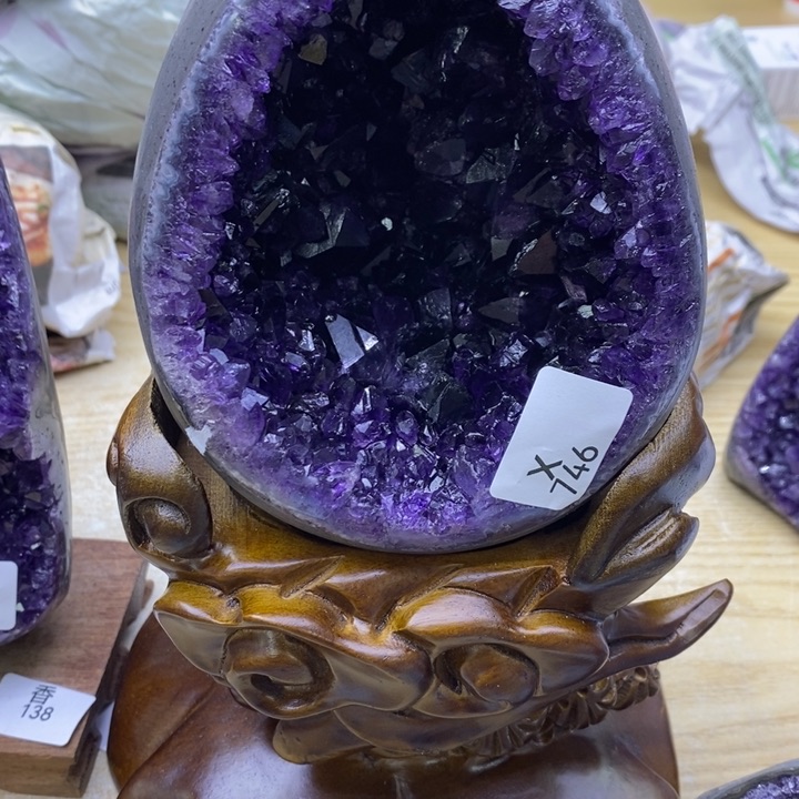 紫晶大型摆件（非配饰）未镶嵌蓝**天