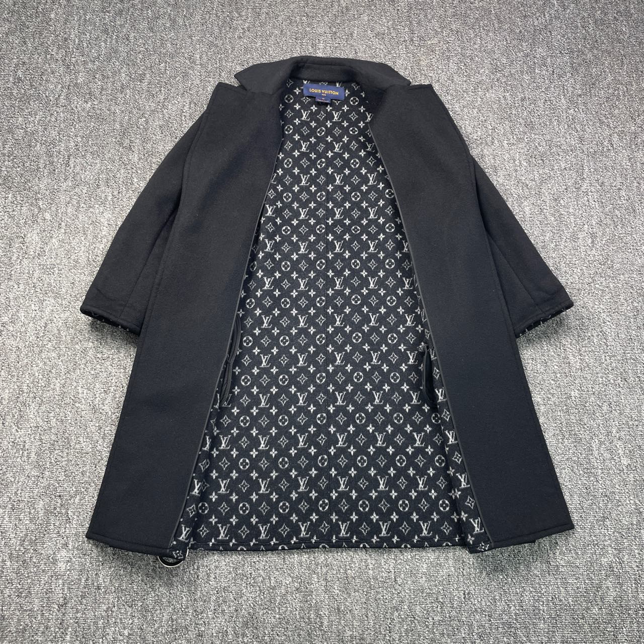 99新 LouisVuitton/路易威登 7400/内里满印长款大衣/38码/99新