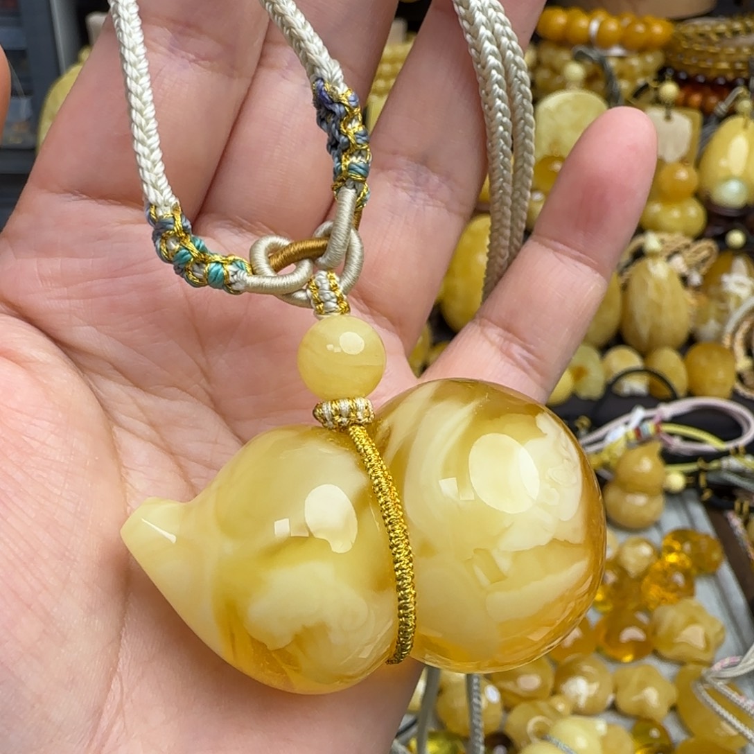 未镶嵌套链琥珀天然金瓷白妖花蜜蜡葫芦吊坠