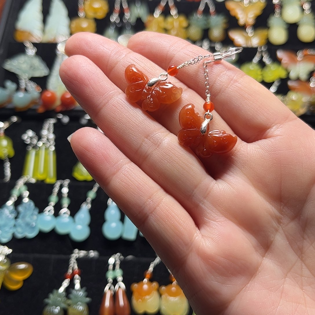 *****蛇纹石玉未镶嵌耳饰