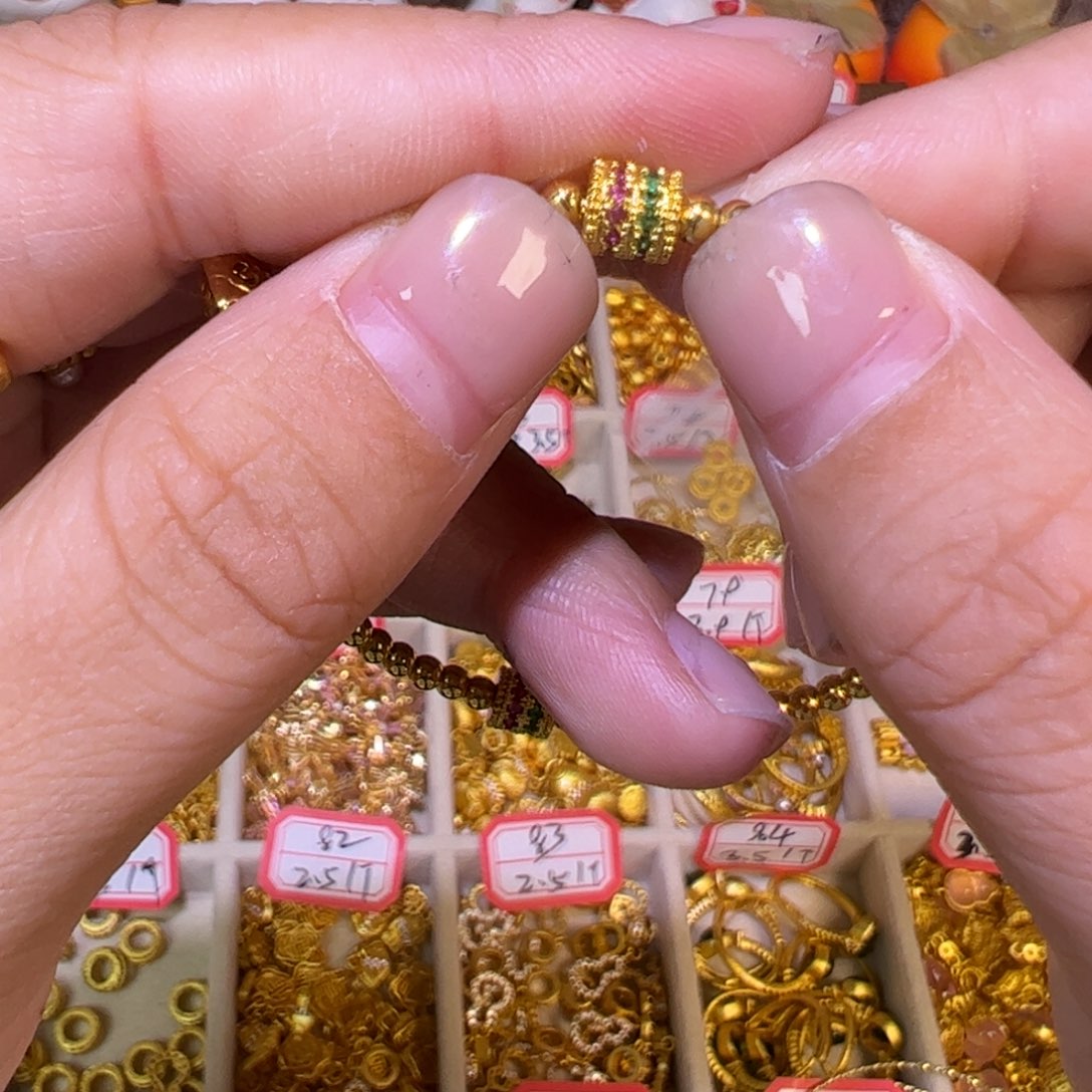 合金红绿桶猪1个