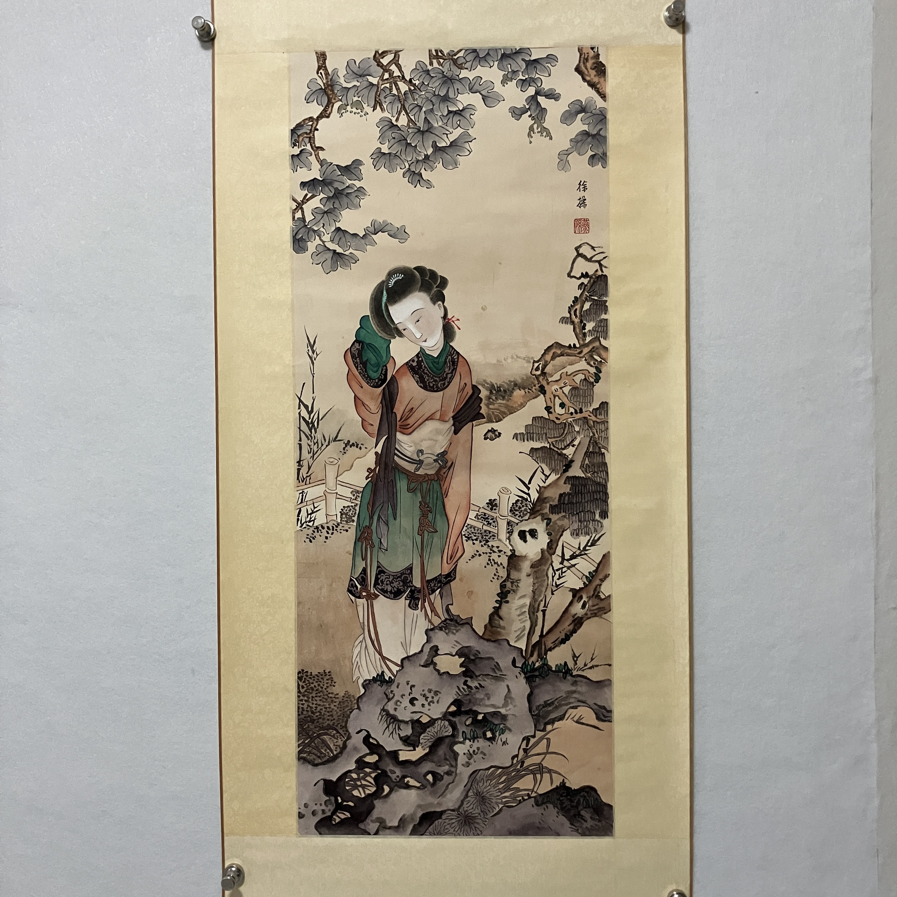 698   徐操  人物 画心尺寸：95×39cm