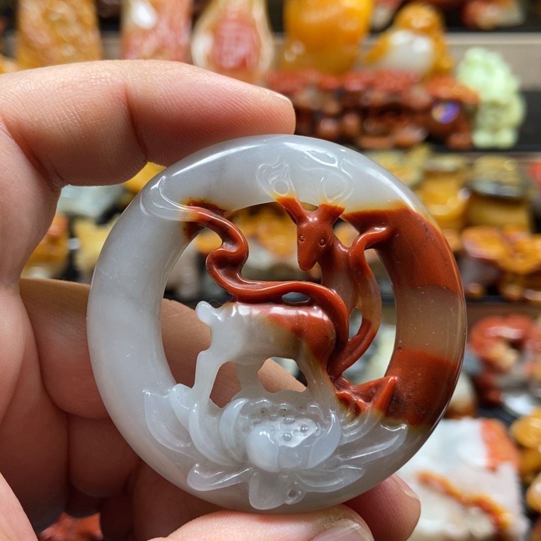 石英质玉（黄龙玉）挂件未镶嵌