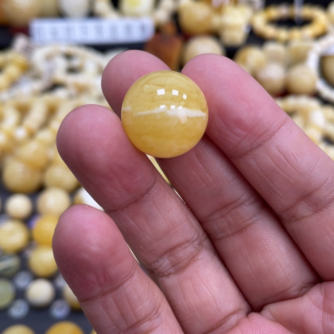 琥珀珠宝奇石未镶嵌17.5mm内部花粉