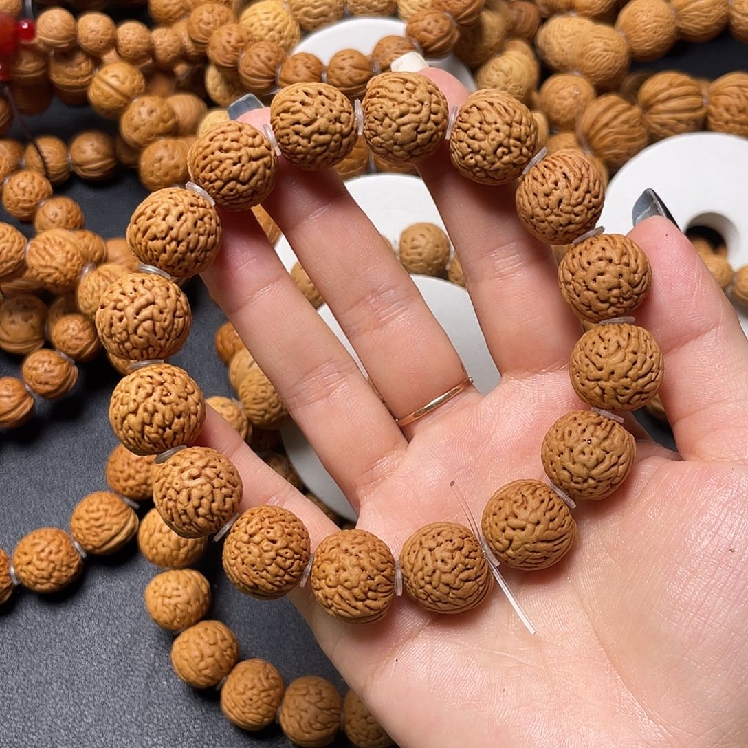 恶***士手串桃核金刚柳叶