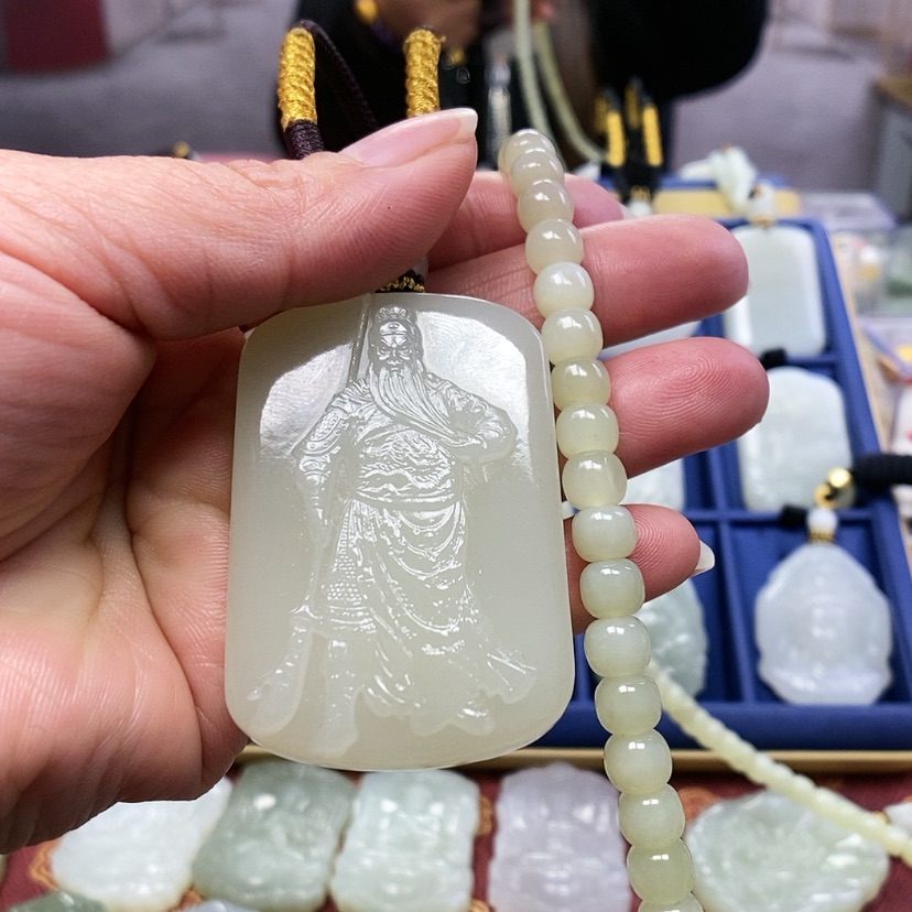 【闪购商品】和田玉颈饰未镶嵌燕***飞