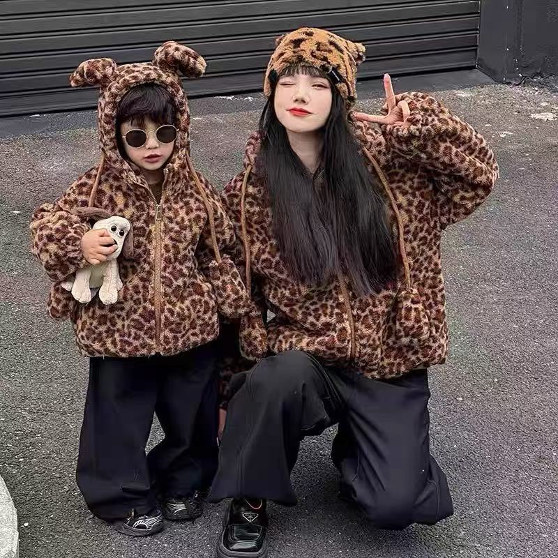 儿童加厚连帽豹纹时尚亲子外套2025冬季新款男童女童3-15岁A-352