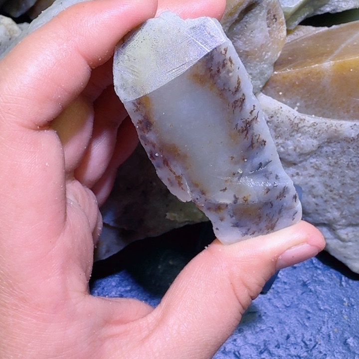 和田玉未镶嵌珠宝半成品